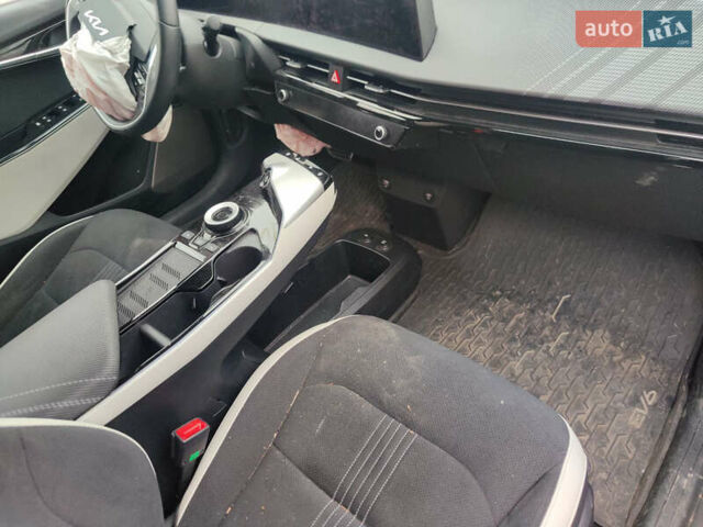 Красный Киа EV6, объемом двигателя 0 л и пробегом 39 тыс. км за 17600 $, фото 11 на Automoto.ua