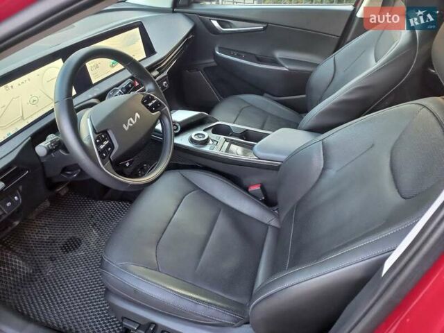 Красный Киа EV6, объемом двигателя 0 л и пробегом 7 тыс. км за 25500 $, фото 10 на Automoto.ua