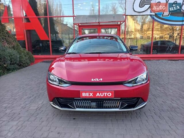 Красный Киа EV6, объемом двигателя 0 л и пробегом 7 тыс. км за 25500 $, фото 1 на Automoto.ua
