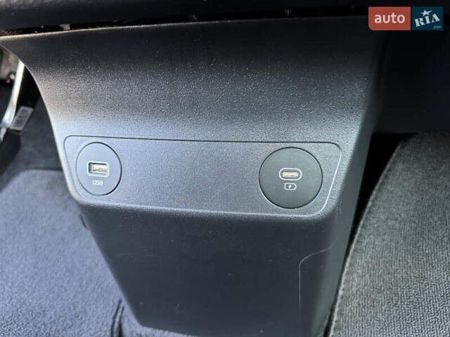 Красный Киа EV6, объемом двигателя 0 л и пробегом 80 тыс. км за 24000 $, фото 38 на Automoto.ua