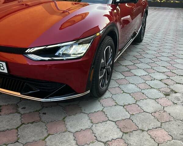 Красный Киа EV6, объемом двигателя 0 л и пробегом 9 тыс. км за 27999 $, фото 29 на Automoto.ua