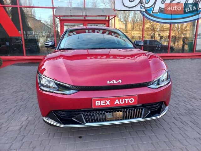 Красный Киа EV6, объемом двигателя 0 л и пробегом 7 тыс. км за 25500 $, фото 9 на Automoto.ua