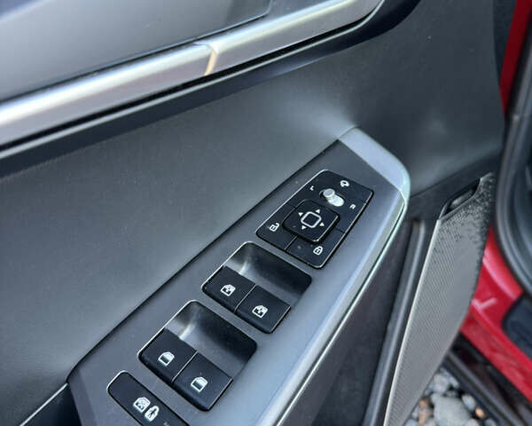 Красный Киа EV6, объемом двигателя 0 л и пробегом 80 тыс. км за 24000 $, фото 14 на Automoto.ua