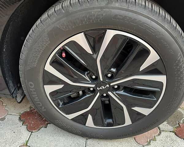 Красный Киа EV6, объемом двигателя 0 л и пробегом 9 тыс. км за 27999 $, фото 30 на Automoto.ua