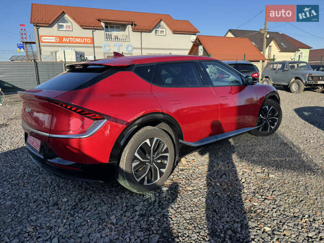 Красный Киа EV6, объемом двигателя 0 л и пробегом 80 тыс. км за 24000 $, фото 6 на Automoto.ua