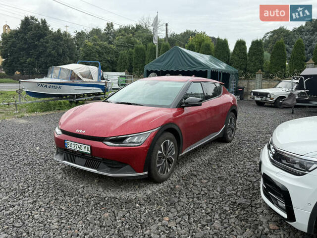 Киа EV6 2023 в Хмельницком на Automoto.ua Красный Киа EV6, объемом двигателя 0 л и пробегом 8 тыс. км за 26500 $, фото 3 на Automoto.ua