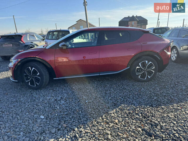 Красный Киа EV6, объемом двигателя 0 л и пробегом 80 тыс. км за 24000 $, фото 5 на Automoto.ua