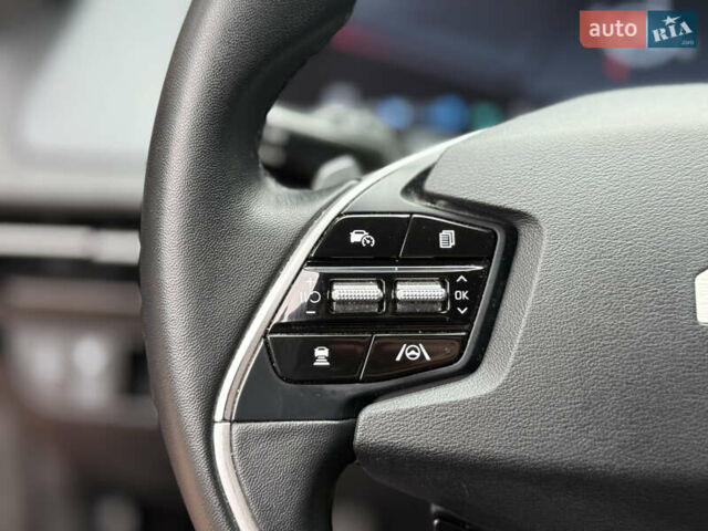 Красный Киа EV6, объемом двигателя 0 л и пробегом 54 тыс. км за 25950 $, фото 37 на Automoto.ua