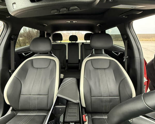 Красный Киа EV6, объемом двигателя 0 л и пробегом 53 тыс. км за 33900 $, фото 50 на Automoto.ua