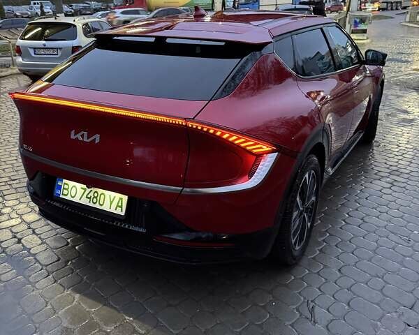 Червоний Кіа EV6, об'ємом двигуна 0 л та пробігом 82 тис. км за 27000 $, фото 3 на Automoto.ua