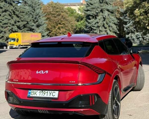 Красный Киа EV6, объемом двигателя 0 л и пробегом 14 тыс. км за 34900 $, фото 12 на Automoto.ua