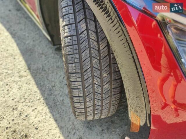 Красный Киа EV6, объемом двигателя 0 л и пробегом 69 тыс. км за 22200 $, фото 5 на Automoto.ua