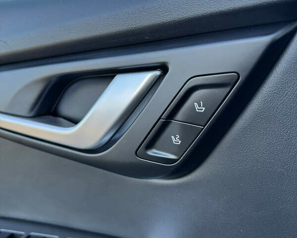 Красный Киа EV6, объемом двигателя 0 л и пробегом 80 тыс. км за 24000 $, фото 35 на Automoto.ua