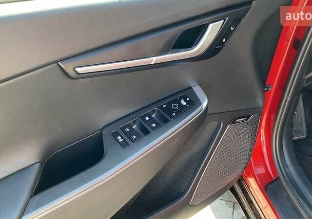 Красный Киа EV6, объемом двигателя 0 л и пробегом 76 тыс. км за 25700 $, фото 14 на Automoto.ua