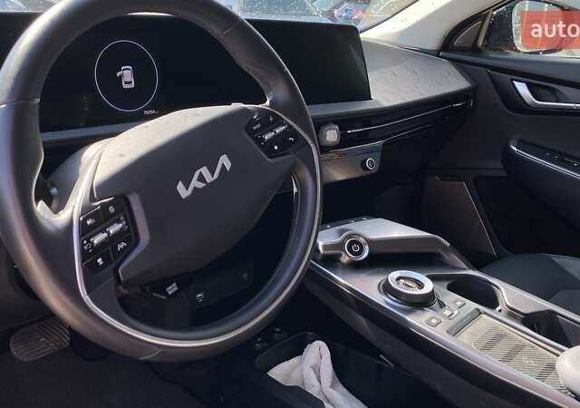 Красный Киа EV6, объемом двигателя 0 л и пробегом 76 тыс. км за 25700 $, фото 18 на Automoto.ua