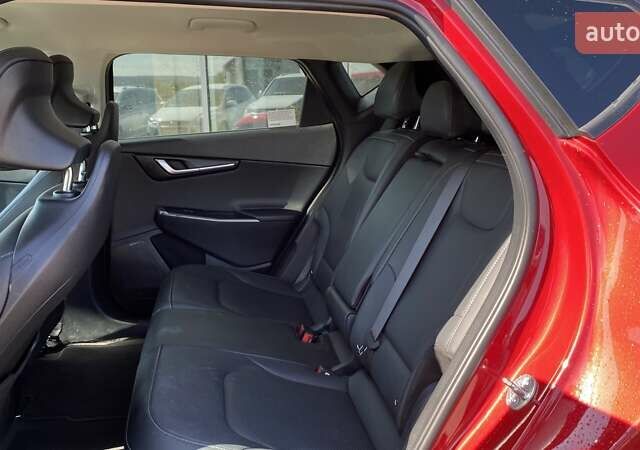 Красный Киа EV6, объемом двигателя 0 л и пробегом 76 тыс. км за 25700 $, фото 10 на Automoto.ua