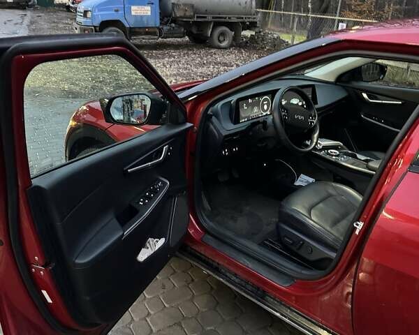 Червоний Кіа EV6, об'ємом двигуна 0 л та пробігом 82 тис. км за 27000 $, фото 11 на Automoto.ua
