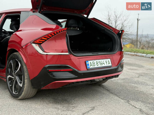 Красный Киа EV6, объемом двигателя 0 л и пробегом 53 тыс. км за 33900 $, фото 60 на Automoto.ua