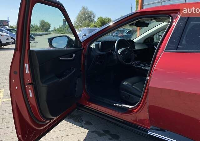 Красный Киа EV6, объемом двигателя 0 л и пробегом 76 тыс. км за 25700 $, фото 9 на Automoto.ua