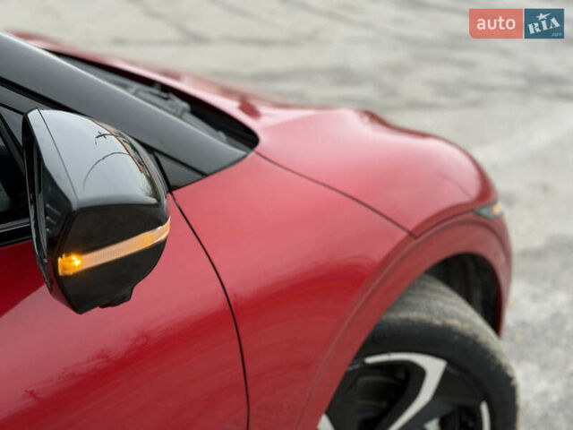 Красный Киа EV6, объемом двигателя 0 л и пробегом 53 тыс. км за 33900 $, фото 18 на Automoto.ua
