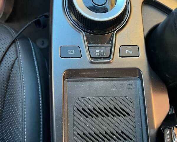 Красный Киа EV6, объемом двигателя 0 л и пробегом 9 тыс. км за 27999 $, фото 25 на Automoto.ua