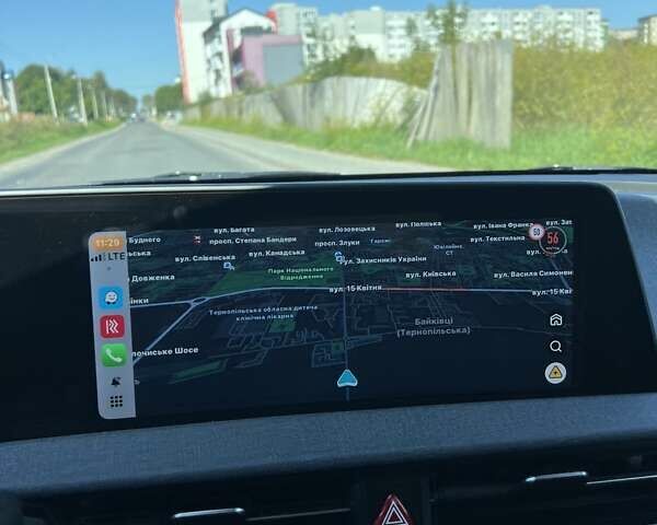 Красный Киа EV6, объемом двигателя 0 л и пробегом 9 тыс. км за 27999 $, фото 2 на Automoto.ua