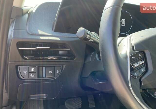 Красный Киа EV6, объемом двигателя 0 л и пробегом 76 тыс. км за 25700 $, фото 15 на Automoto.ua