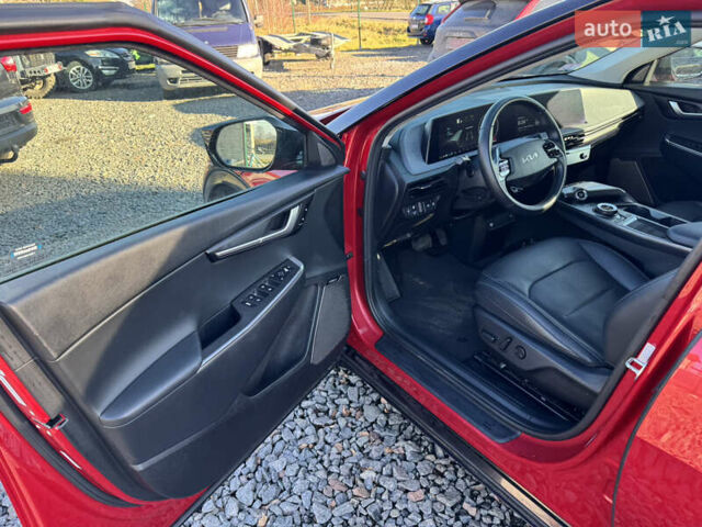 Красный Киа EV6, объемом двигателя 0 л и пробегом 80 тыс. км за 24000 $, фото 15 на Automoto.ua