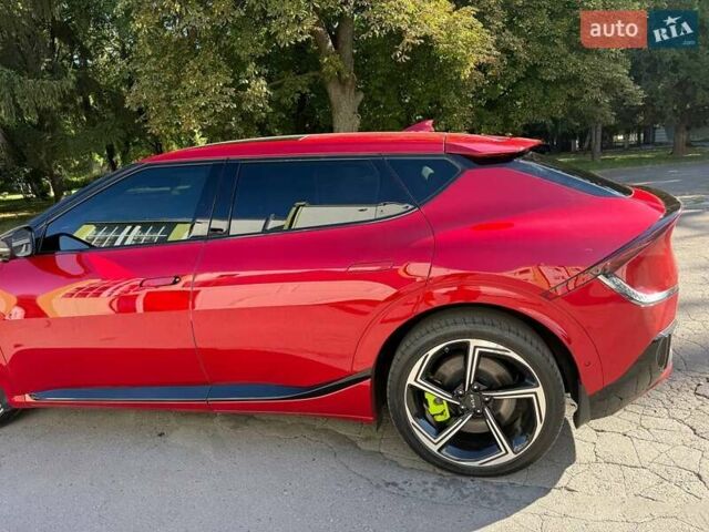 Красный Киа EV6, объемом двигателя 0 л и пробегом 14 тыс. км за 34900 $, фото 16 на Automoto.ua