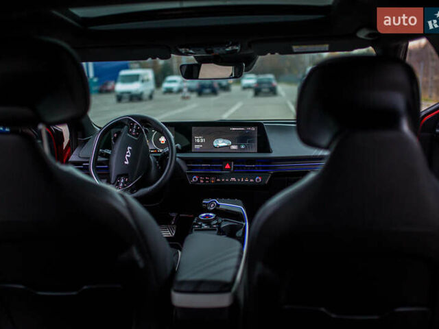 Красный Киа EV6, объемом двигателя 0 л и пробегом 10 тыс. км за 33500 $, фото 17 на Automoto.ua