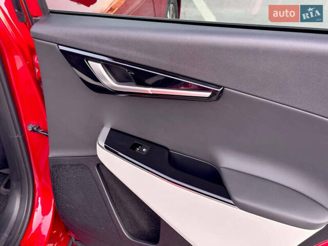 Красный Киа EV6, объемом двигателя 0 л и пробегом 10 тыс. км за 32000 $, фото 61 на Automoto.ua