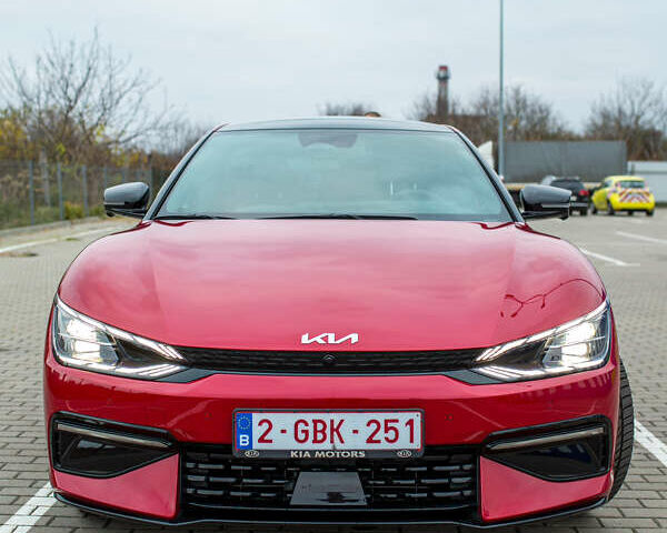 Красный Киа EV6, объемом двигателя 0 л и пробегом 10 тыс. км за 33500 $, фото 1 на Automoto.ua