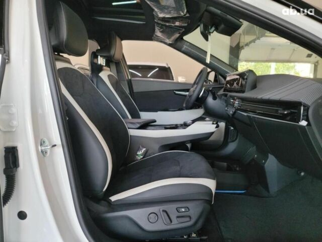 Киа EV6, объемом двигателя 0 л и пробегом 0 тыс. км за 59900 $, фото 15 на Automoto.ua