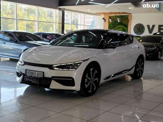 Киа EV6, объемом двигателя 0 л и пробегом 2 тыс. км за 45500 $, фото 2 на Automoto.ua
