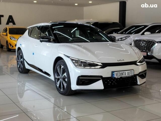 Киа EV6, объемом двигателя 0 л и пробегом 0 тыс. км за 59900 $, фото 2 на Automoto.ua