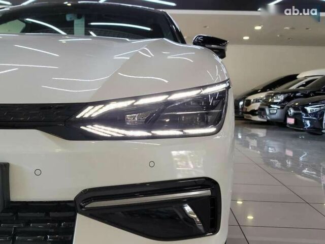 Киа EV6, объемом двигателя 0 л и пробегом 2 тыс. км за 45500 $, фото 6 на Automoto.ua