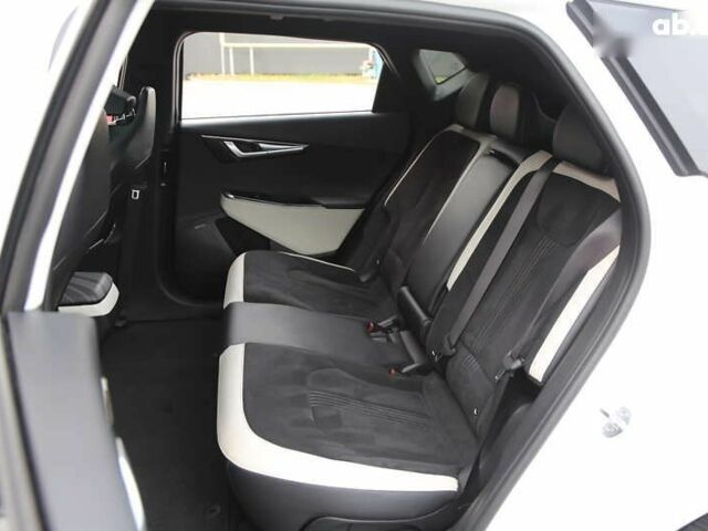 Киа EV6, объемом двигателя 0 л и пробегом 29 тыс. км за 31900 $, фото 9 на Automoto.ua