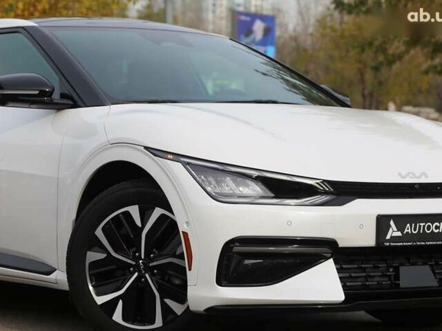 Киа EV6, объемом двигателя 0 л и пробегом 29 тыс. км за 31900 $, фото 3 на Automoto.ua
