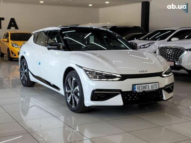 Киа EV6, объемом двигателя 0 л и пробегом 2 тыс. км за 45500 $, фото 1 на Automoto.ua