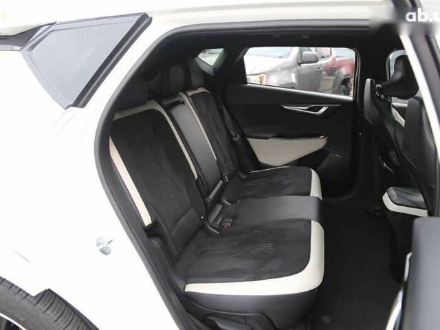 Киа EV6, объемом двигателя 0 л и пробегом 29 тыс. км за 31900 $, фото 10 на Automoto.ua
