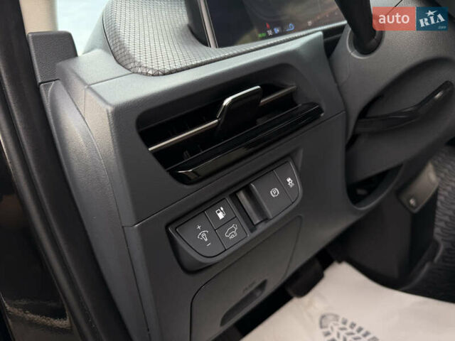 Киа EV6, объемом двигателя 0 л и пробегом 43 тыс. км за 25499 $, фото 41 на Automoto.ua