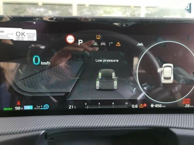 Киа EV6 2021 в Киеве на Automoto.ua Киа EV6, объемом двигателя 0 л и пробегом 2 тыс. км за 45500 $, фото 22 на Automoto.ua