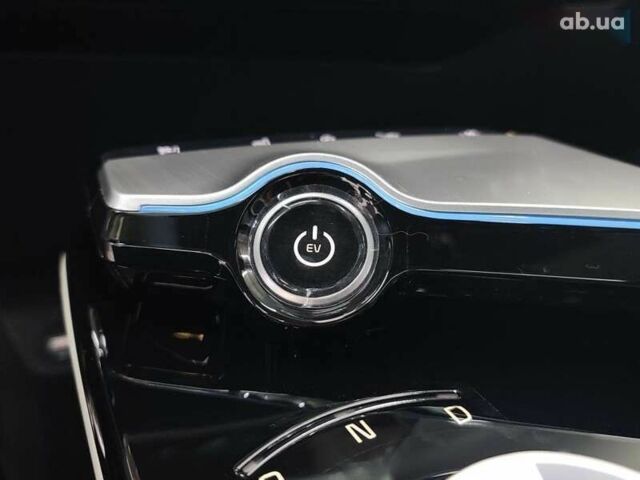 Киа EV6 2021 в Киеве на Automoto.ua Киа EV6, объемом двигателя 0 л и пробегом 2 тыс. км за 45500 $, фото 23 на Automoto.ua