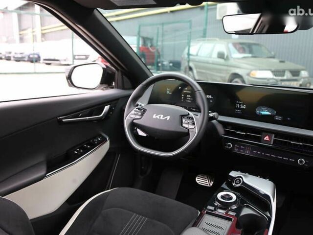 Киа EV6, объемом двигателя 0 л и пробегом 29 тыс. км за 31900 $, фото 12 на Automoto.ua