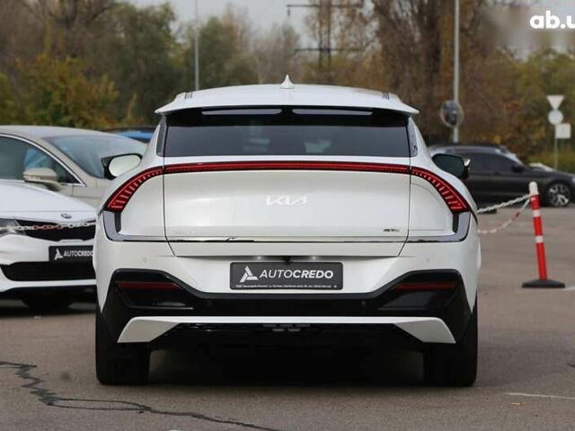 Киа EV6, объемом двигателя 0 л и пробегом 29 тыс. км за 31900 $, фото 5 на Automoto.ua