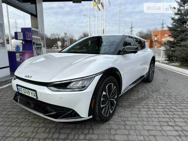 Киа EV6, объемом двигателя 0 л и пробегом 11 тыс. км за 38999 $, фото 1 на Automoto.ua