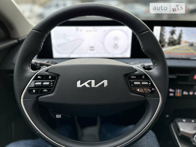 Киа EV6, объемом двигателя 0 л и пробегом 11 тыс. км за 38999 $, фото 14 на Automoto.ua