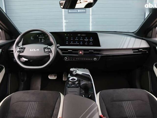 Кіа EV6, об'ємом двигуна 0 л та пробігом 44 тис. км за 27600 $, фото 13 на Automoto.ua