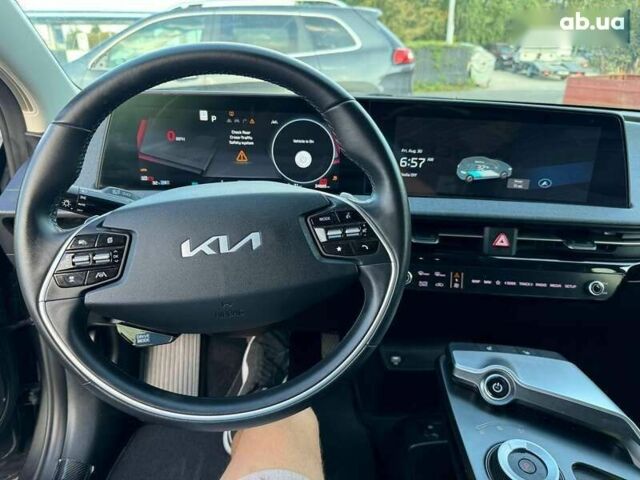 Кіа EV6, об'ємом двигуна 0 л та пробігом 54 тис. км за 14900 $, фото 8 на Automoto.ua