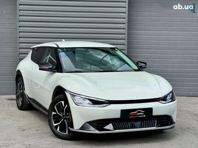 Киа EV6, объемом двигателя 0 л и пробегом 54 тыс. км за 22900 $, фото 3 на Automoto.ua